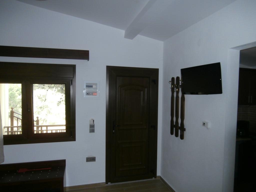 Villa Barouti Koínira Quarto foto